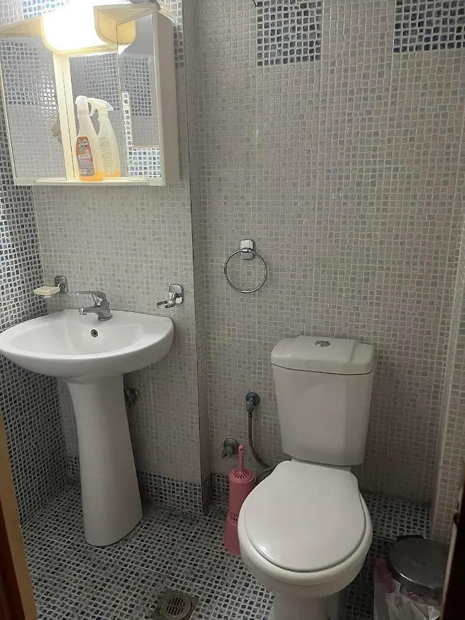 Two Bedroom Apartment In Historical Area Salonic Grecia
