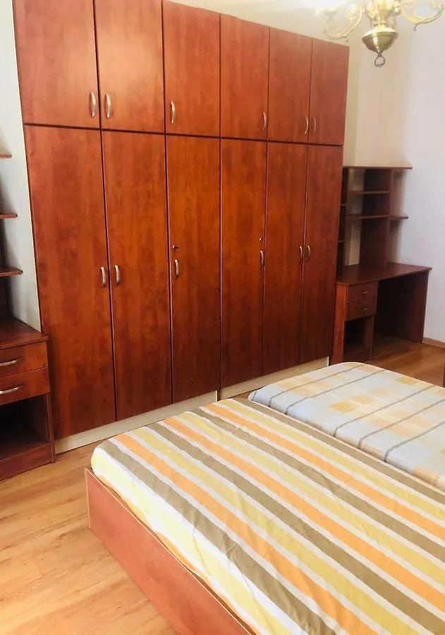 Two Bedroom Apartment In Historical Area 테살로니키